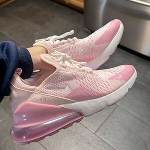 Nike Air Max 270 Pink